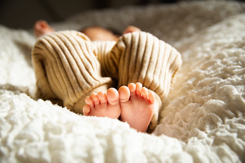 Bébé endormi — babilogie accompagnement émotionnel